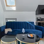 Exclusive Różana With Ac&balcony View 1 Km To The By Renters