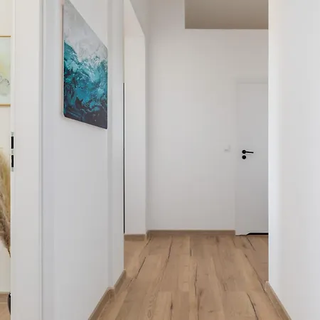 Exclusive Rozana With Ac & Balcony View 1 Km To The By Renters Apartmán Sianożęty