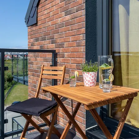 Apartamento Exclusive Różana With Ac&balcony View 1 Km To The By Renters